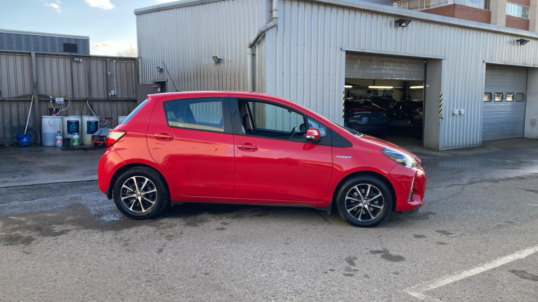 Toyota Yaris 1.5 Hybrid Icon Tech 5dr CVT Hybrid Hatchback